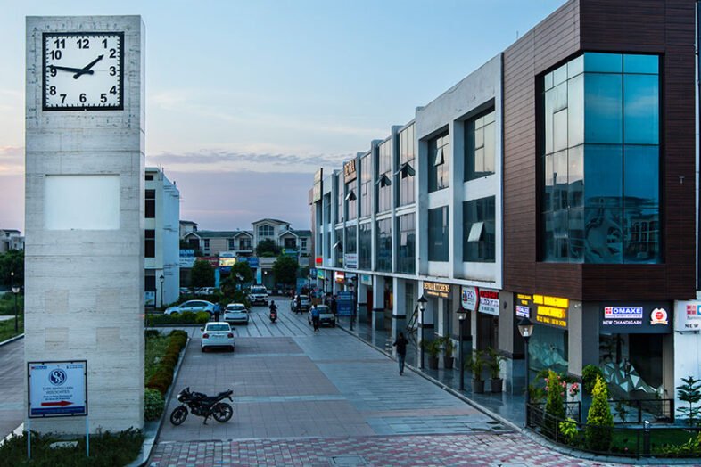 gallery__Omaxe-Clockton-High-Street_Property_in_New_Chandigarh_call_9988091143